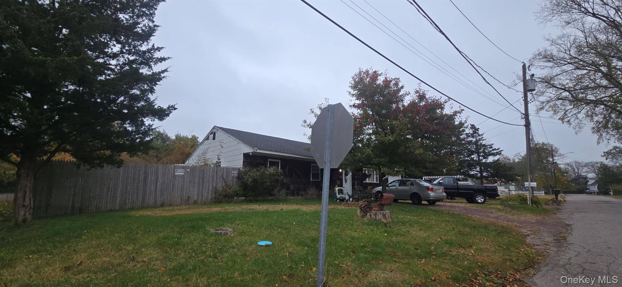 21 Astoria RD, Mastic Beach, NY 11951
