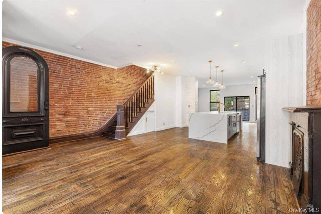 308 Clifton PL, Brooklyn, NY 11216