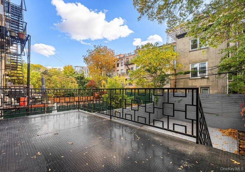 308 Clifton PL, Brooklyn, NY 11216