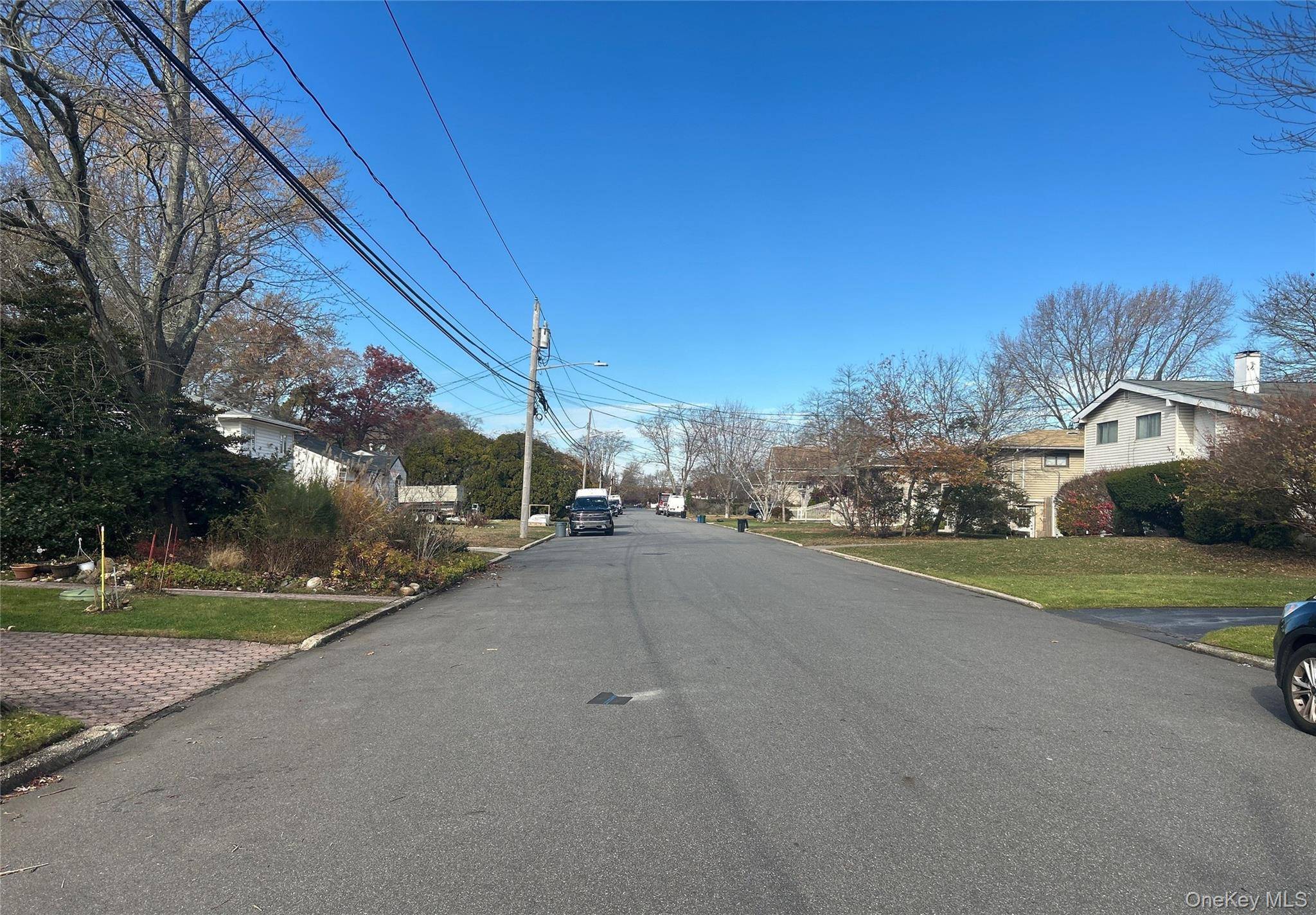 259 W 24th ST, Deer Park, NY 11729