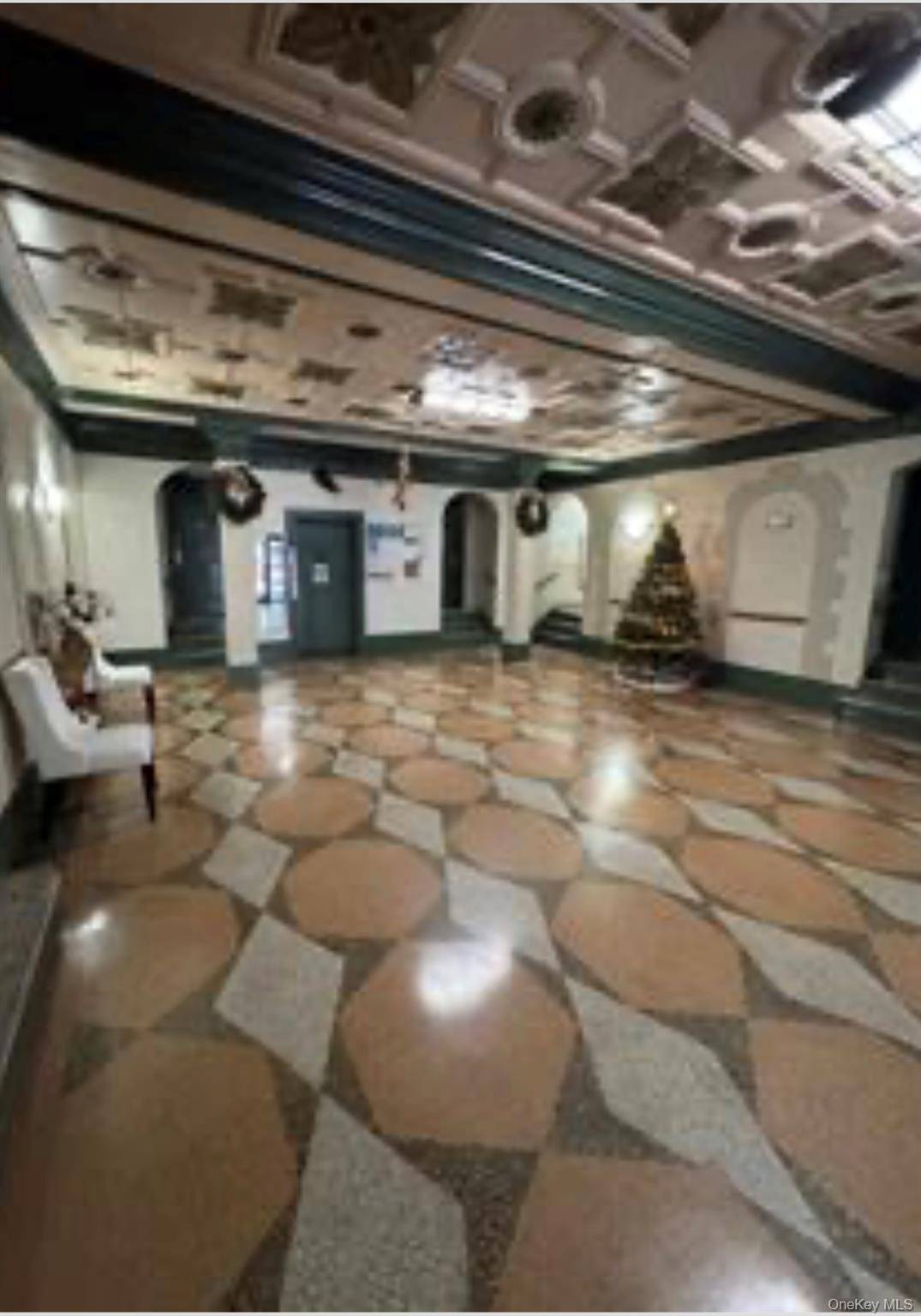 2081 Cruger Avenue Cruger #1K, Bronx, NY 10462