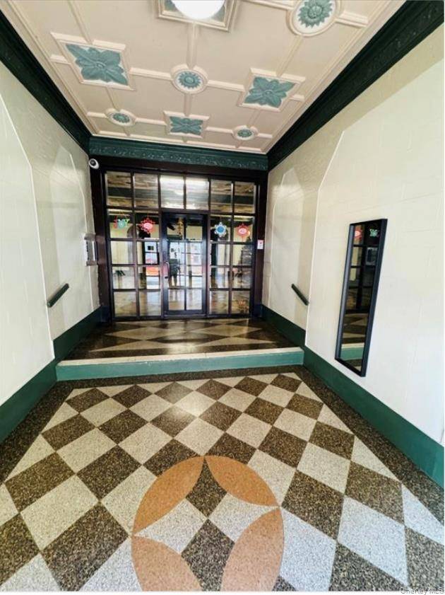 2081 Cruger Avenue Cruger #1K, Bronx, NY 10462