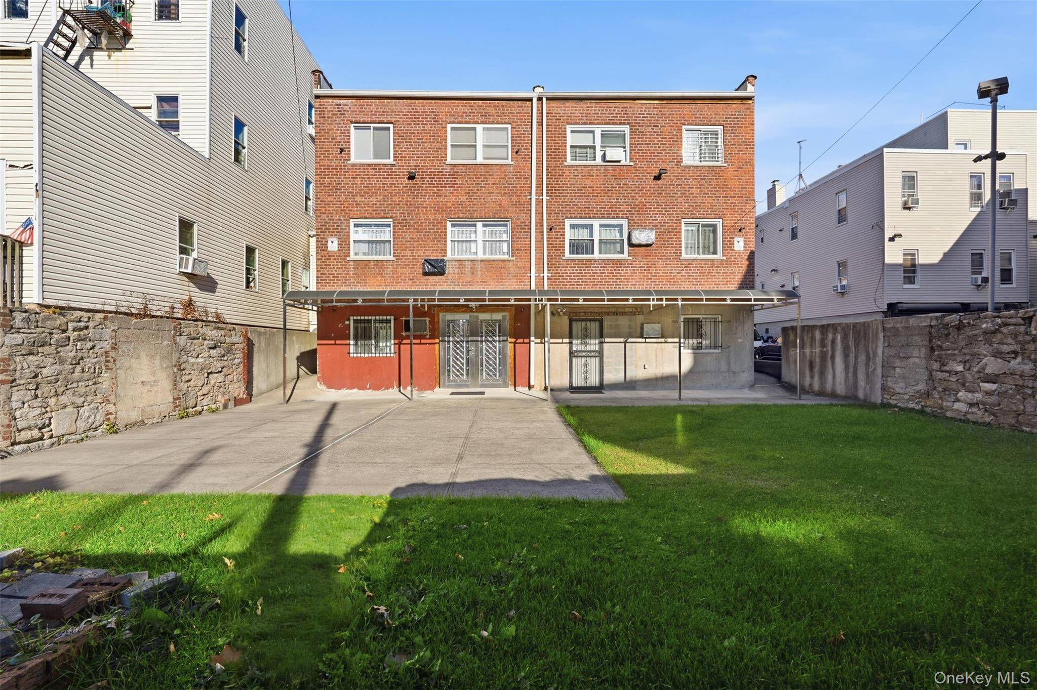 1679 Unionport RD, Bronx, NY 10462