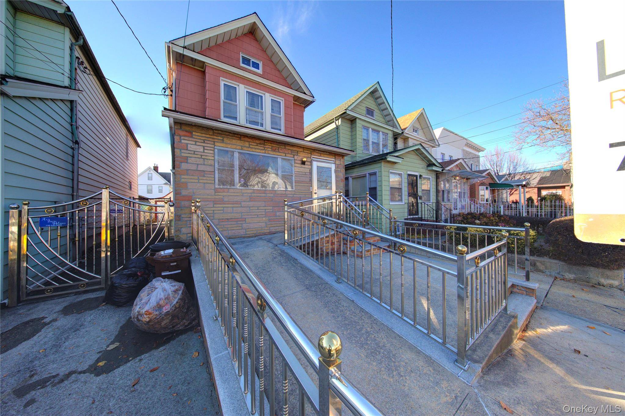 89-10 121st ST, Richmond Hill, NY 11418