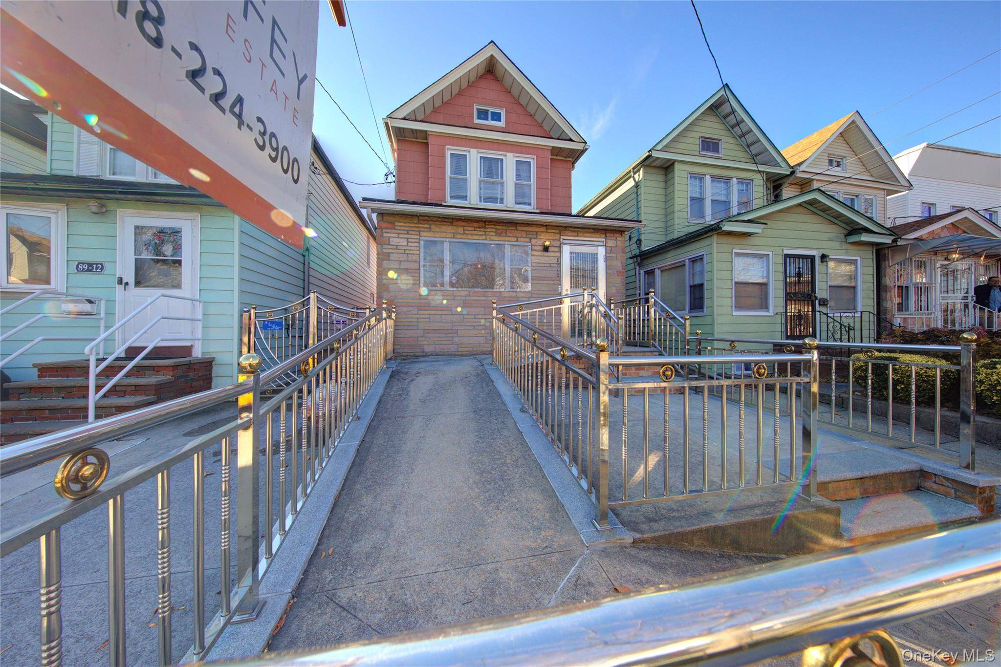 89-10 121st ST, Richmond Hill, NY 11418