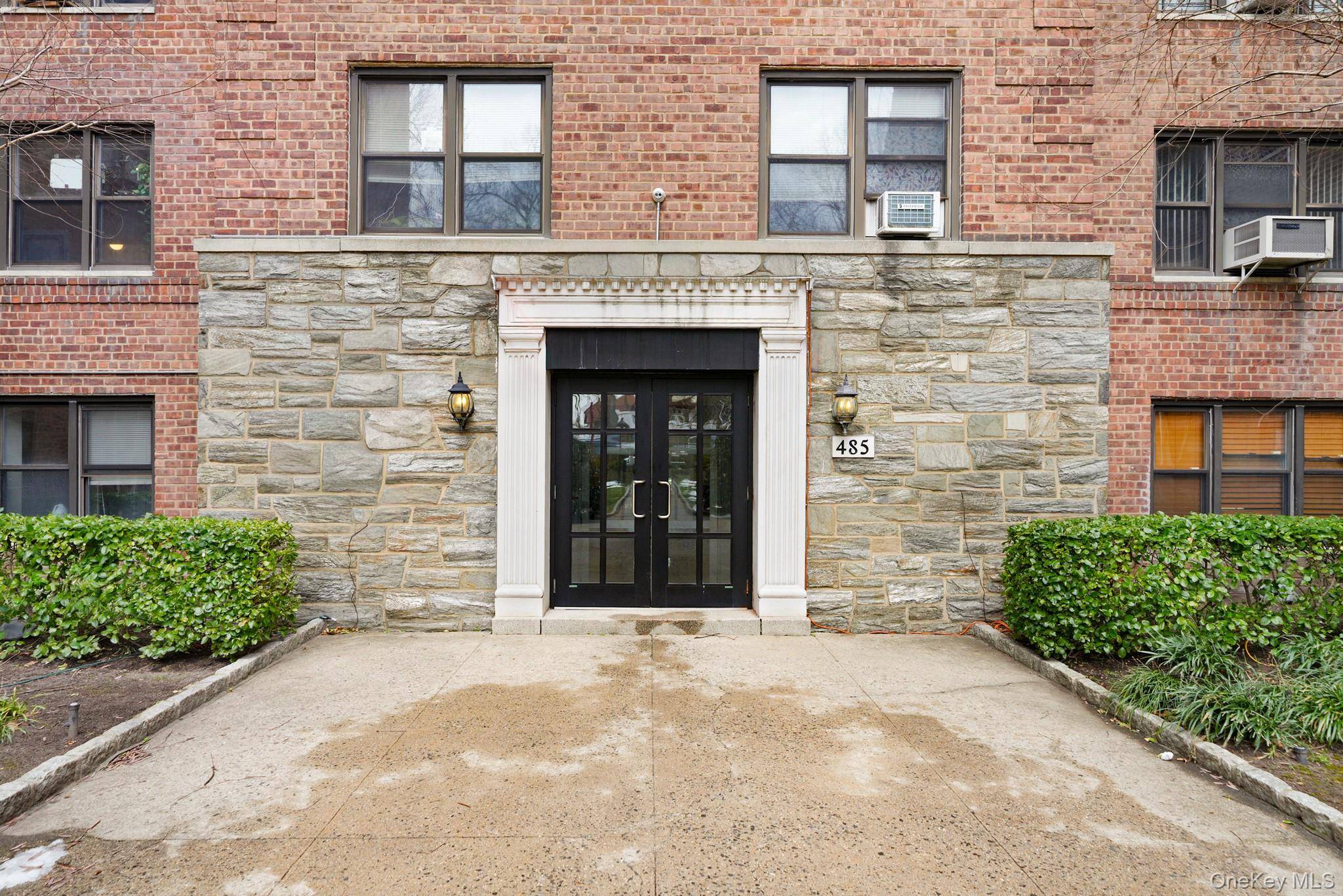 485 E Lincoln AVE #201, Mount Vernon, NY 10552