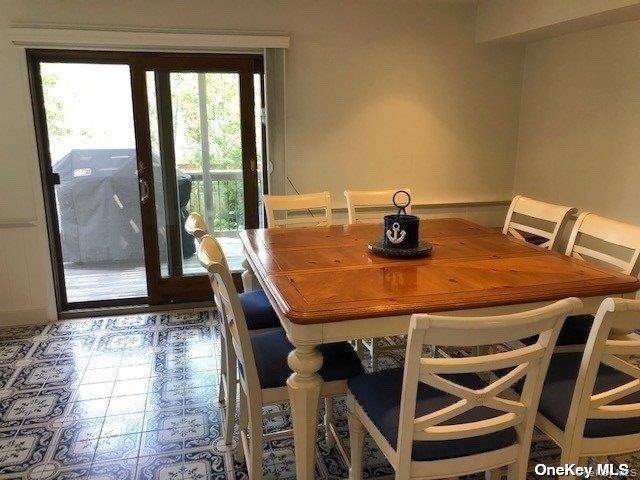 14 Kensington ST, Lido Beach, NY 11561