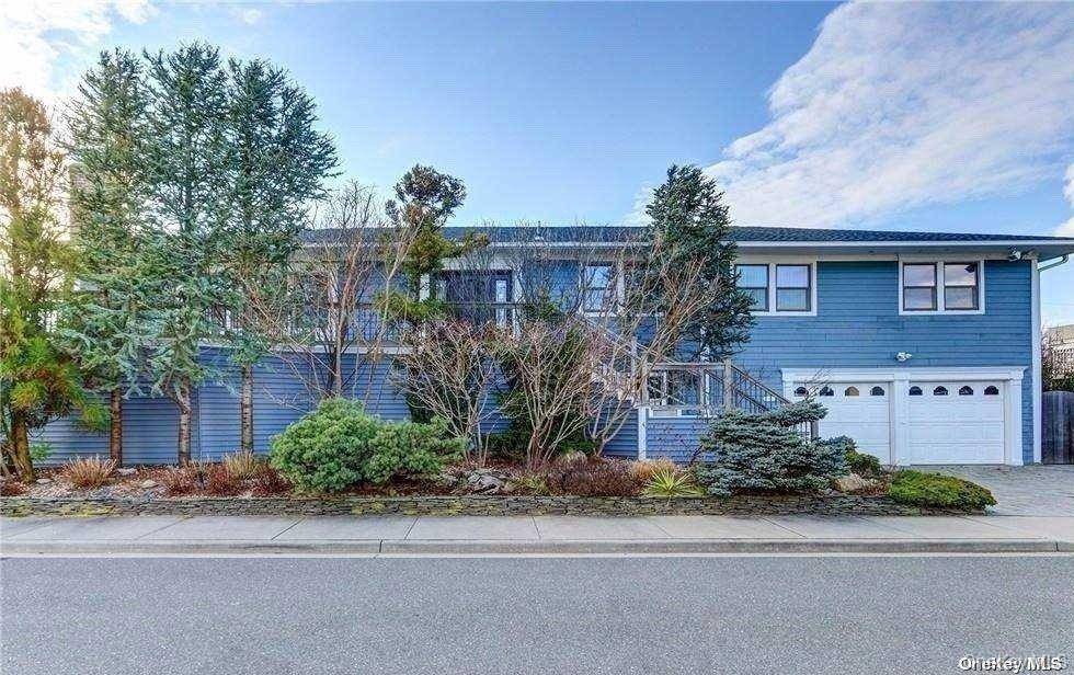 14 Kensington ST, Lido Beach, NY 11561