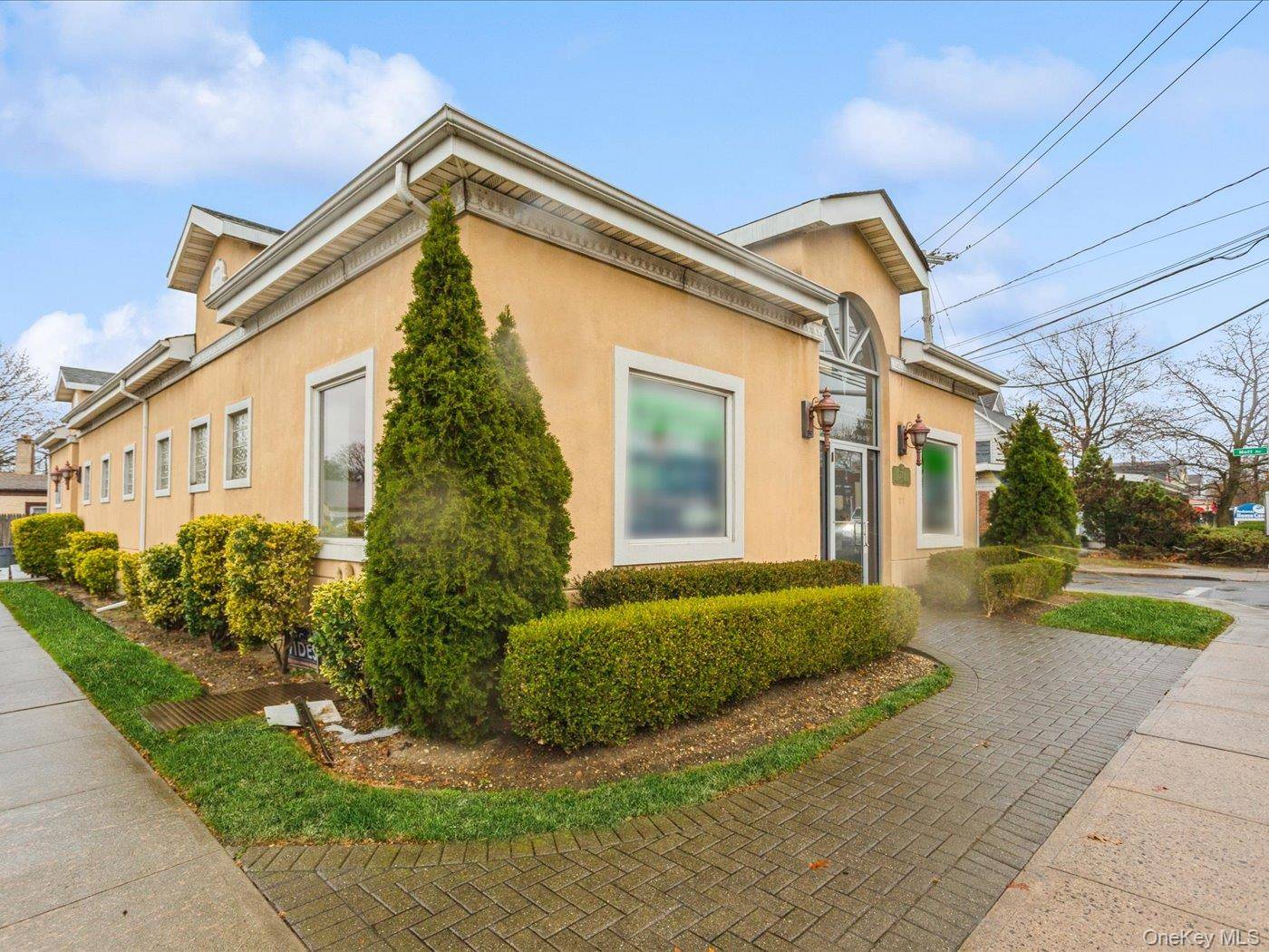 270 Doughty BLVD, Inwood, NY 11096