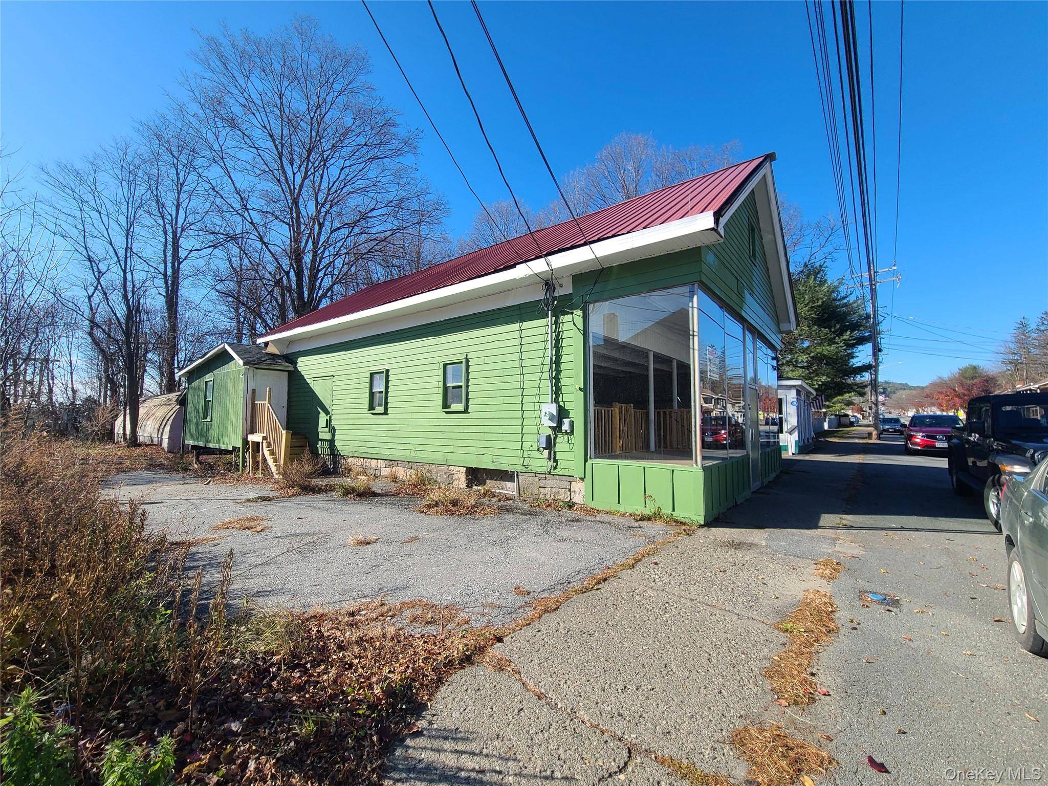 77 Sullivan ST, Wurtsboro, NY 12790