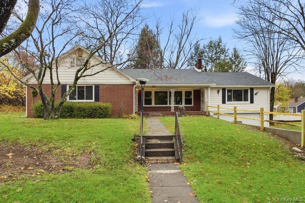 3 Lake DR, Ellenville, NY 12428