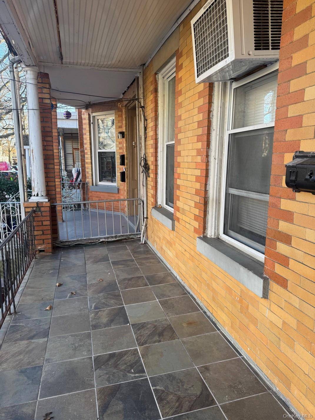 87-28 86 ST, Woodhaven, NY 11421