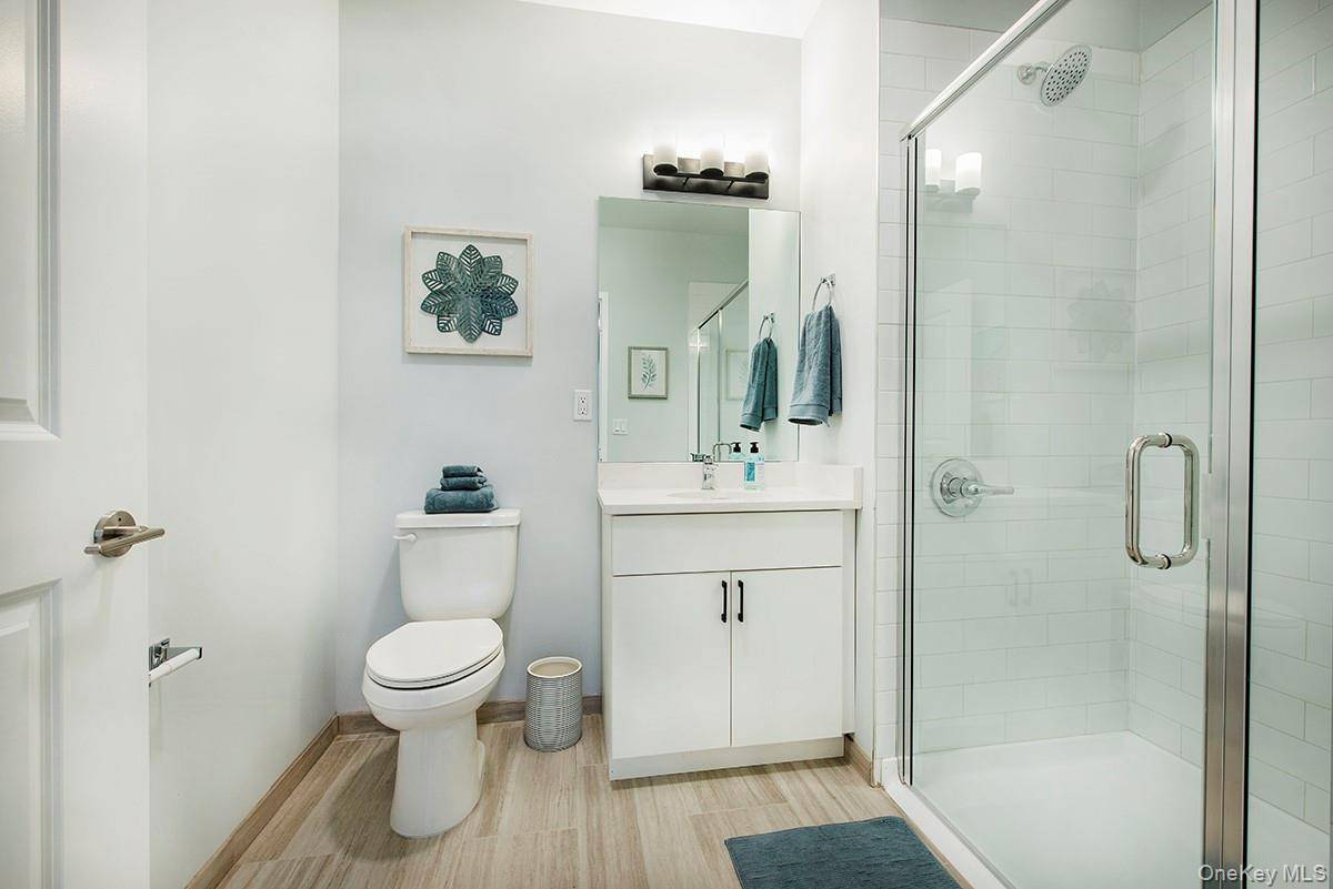 300 Carleton AVE #5207, Central Islip, NY 11722