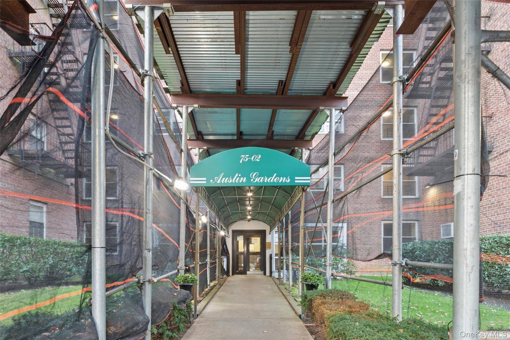 75-02 Austin ST #2C, Forest Hills, NY 11375