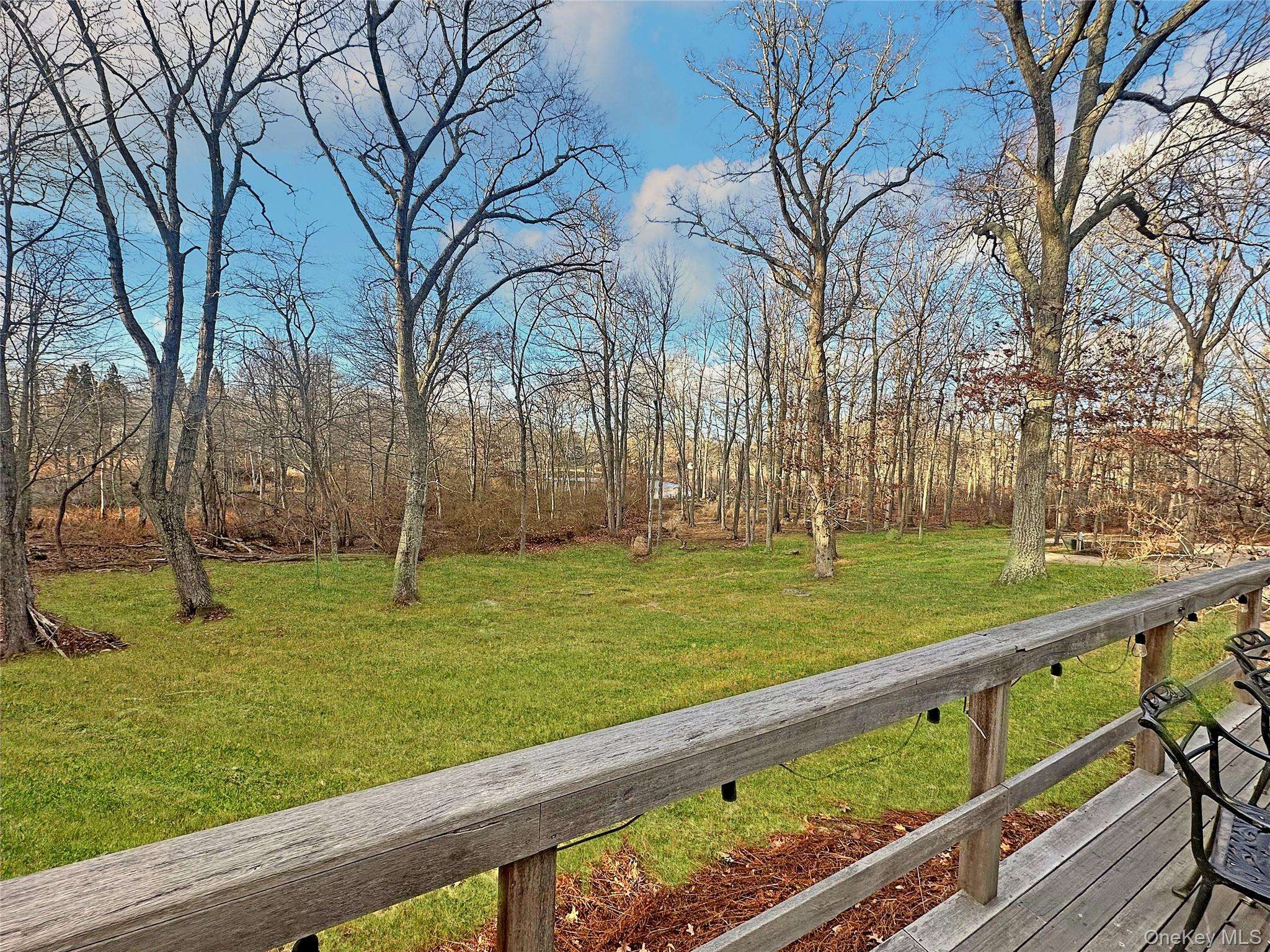 12 Dogwood LN, Shelter Island, NY 11964
