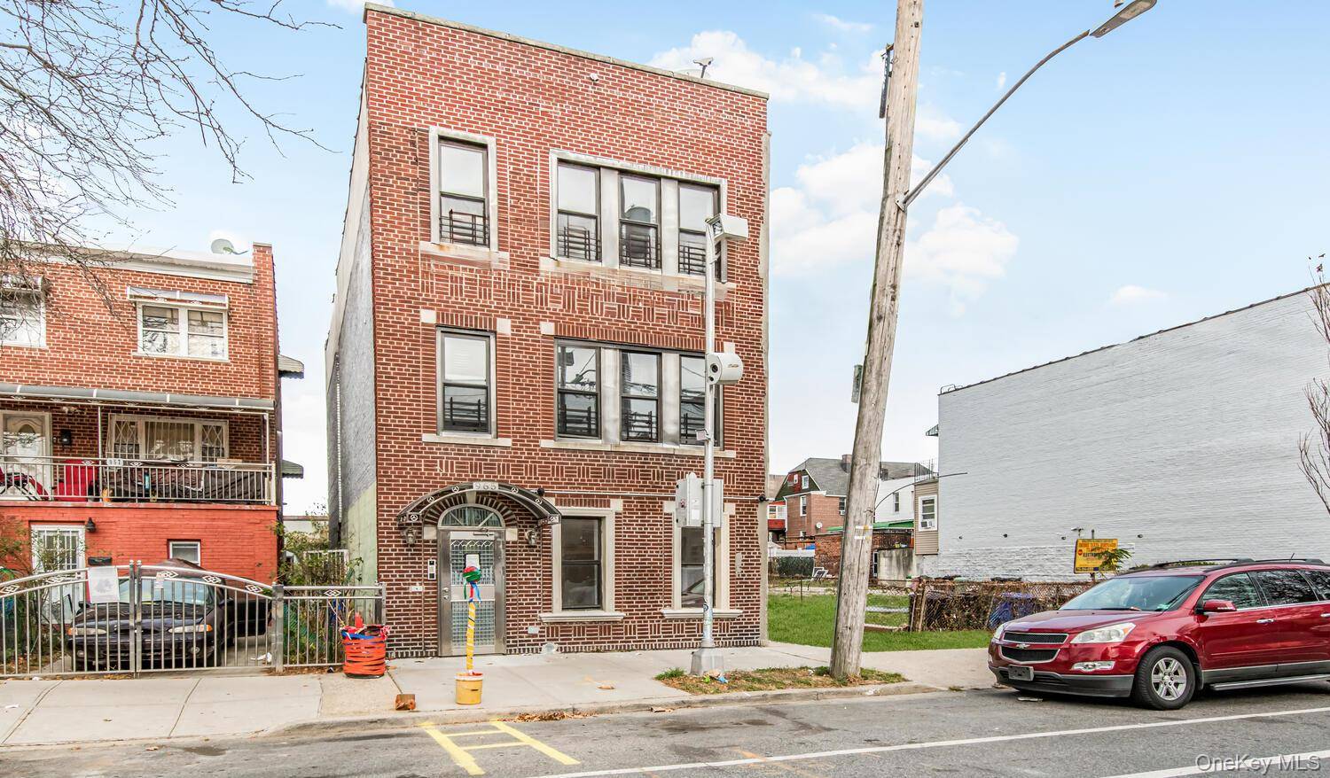 965 E 226th ST, Bronx, NY 10466