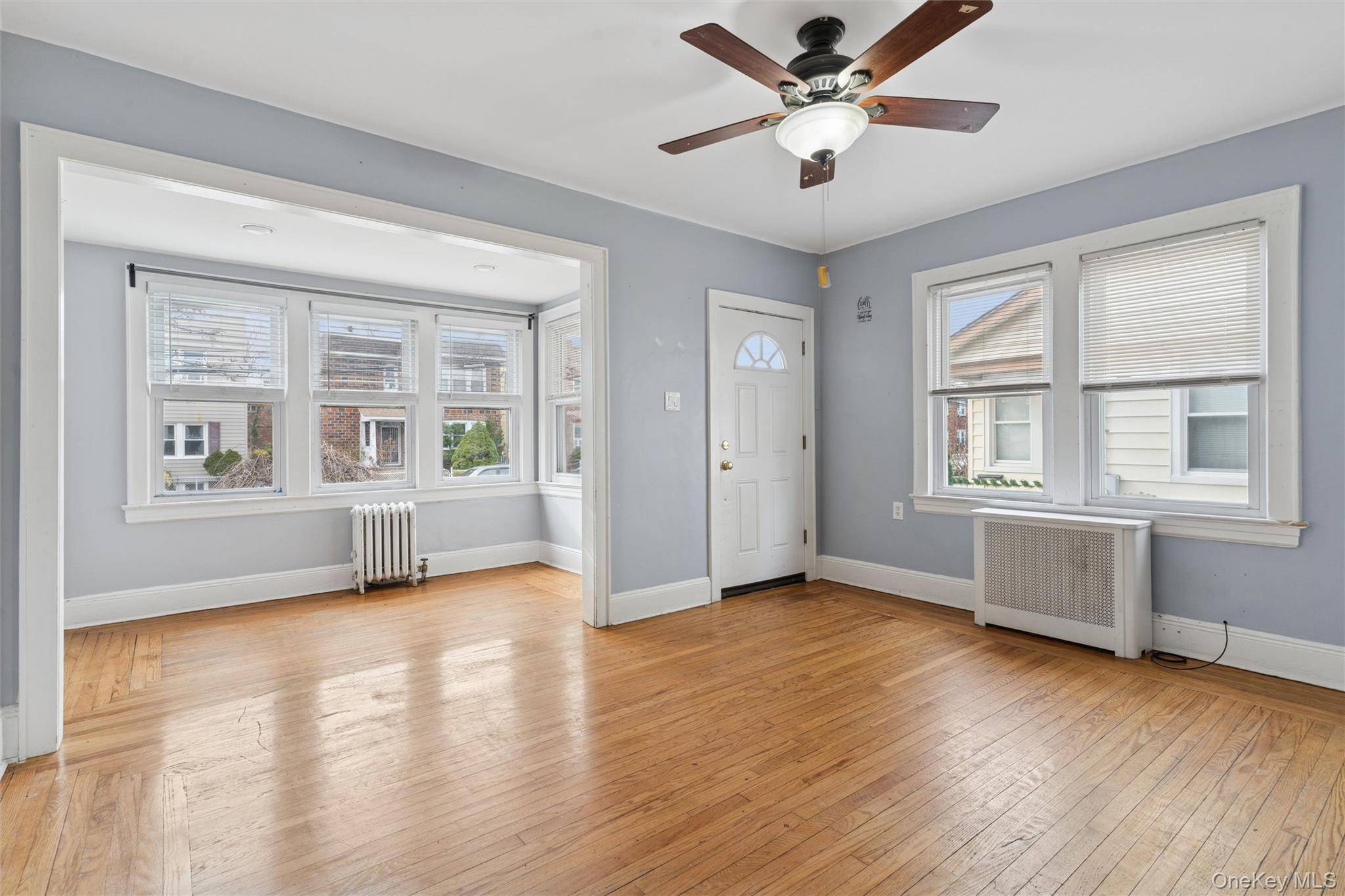 14 Tilrose AVE, Oceanside, NY 11572