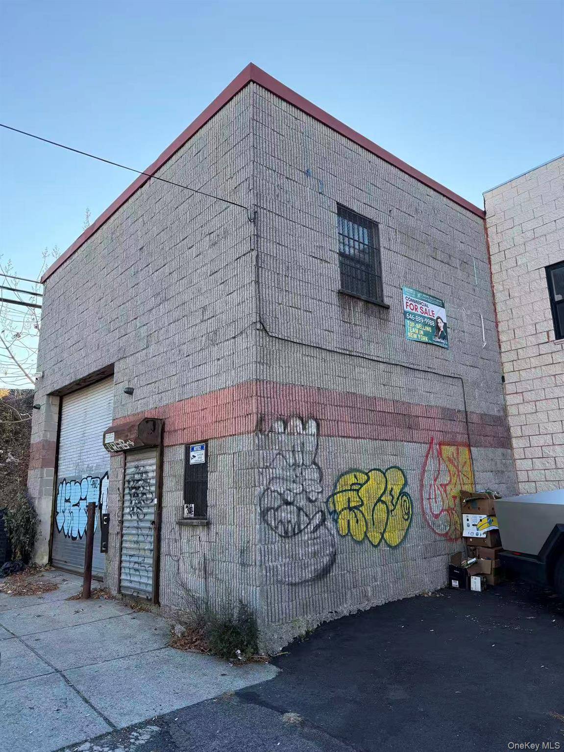 70-42 48th AVE, Woodside, NY 11377