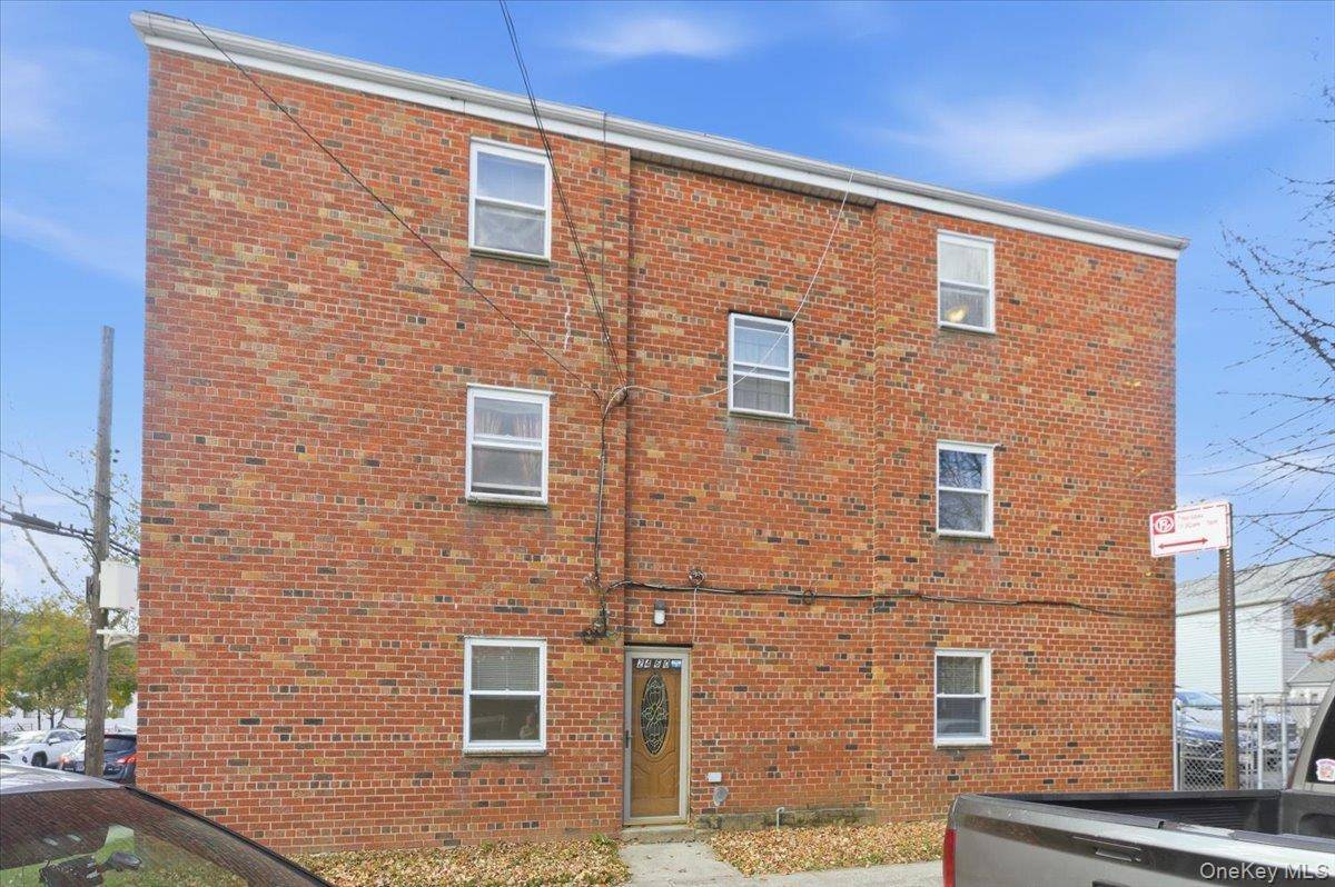 24-60 81st ST, East Elmhurst, NY 11370