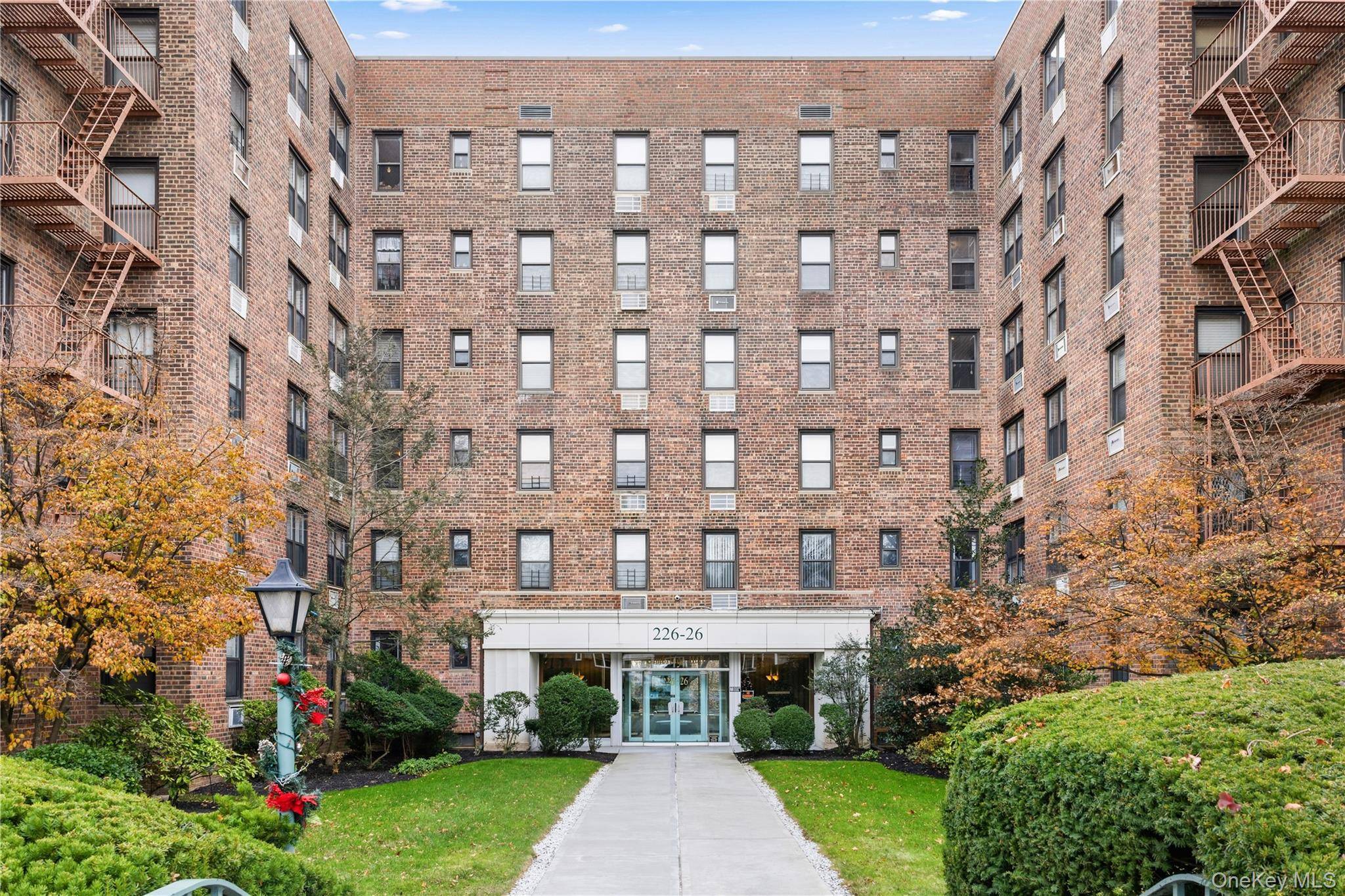 226-26 Union TPKE #1R, Bayside, NY 11364