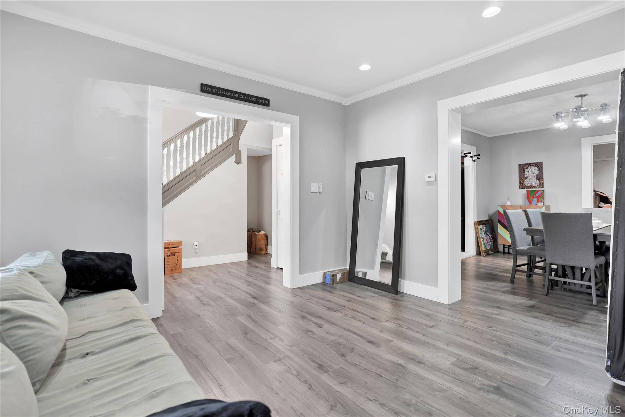 49 Centre ST, Woodmere, NY 11598