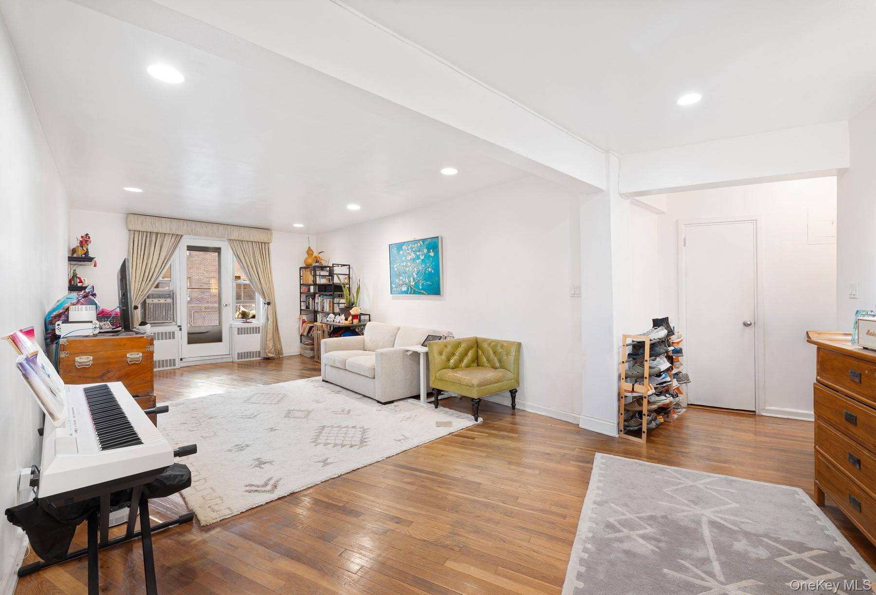104-20 68th DR #B22, Forest Hills, NY 11375