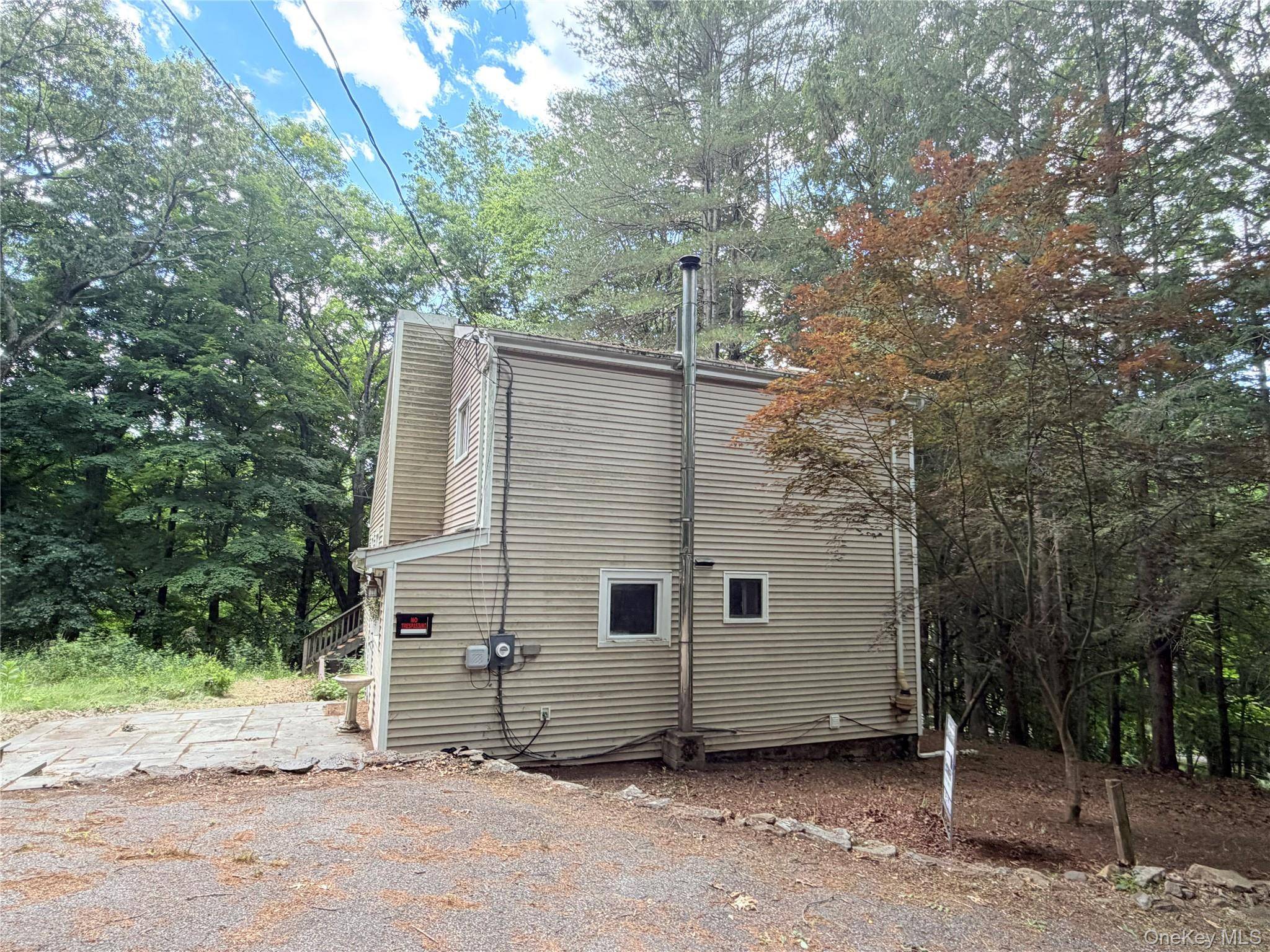10 Green Acres LN, Brewster, NY 10509