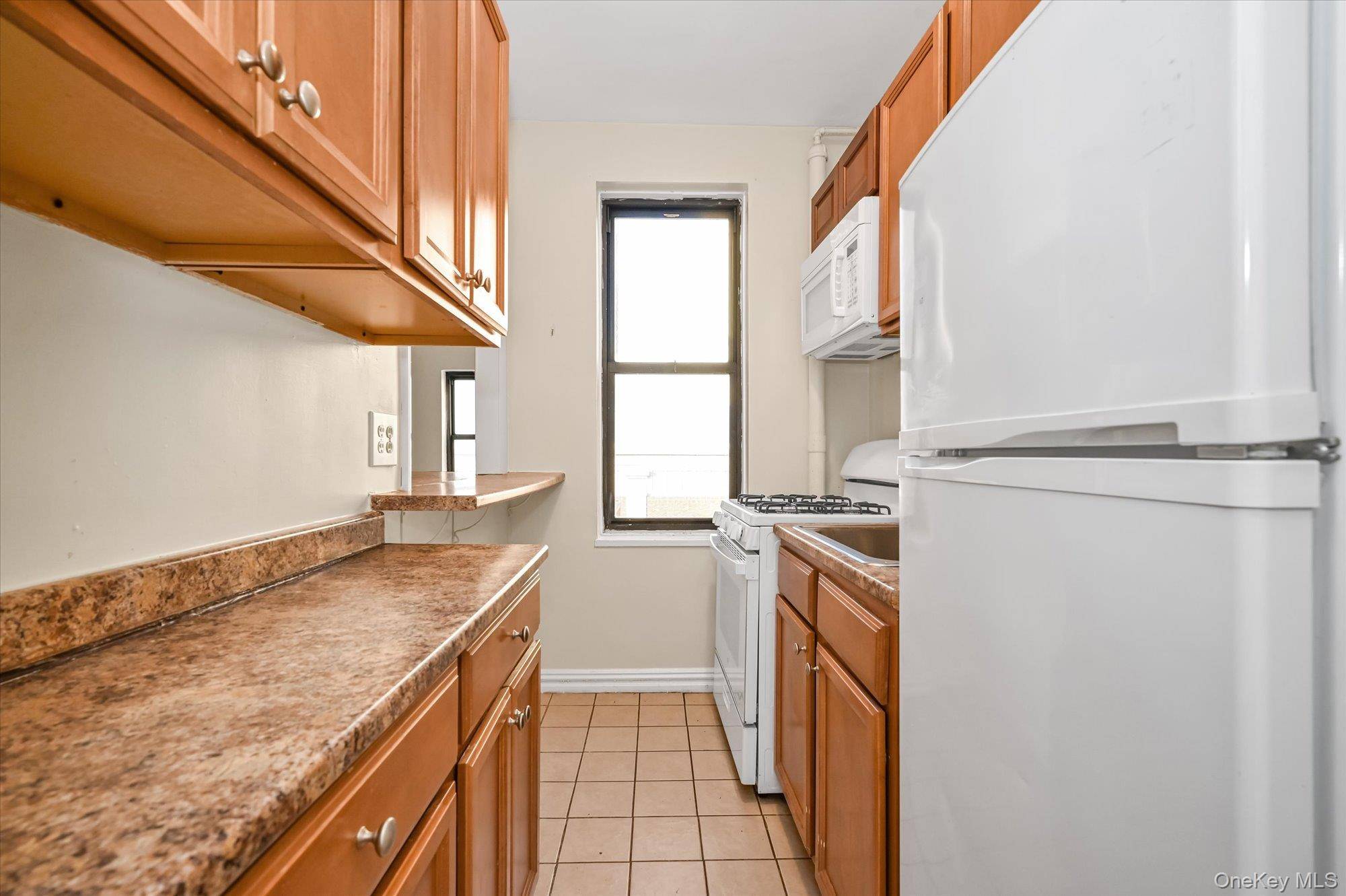 210 Martine AVE #6M, White Plains, NY 10601