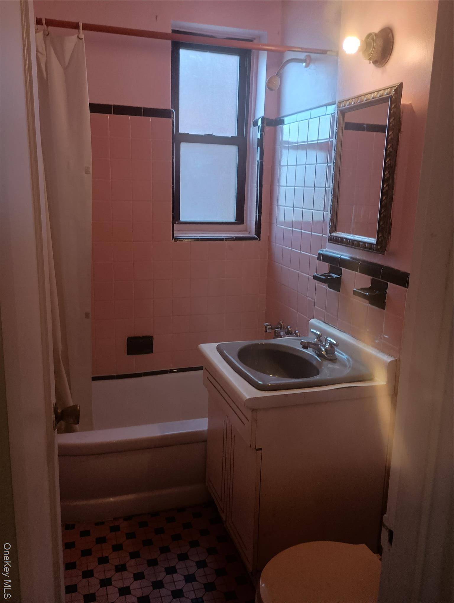 3655 Shore Pkwy #4C, Brooklyn, NY 11235