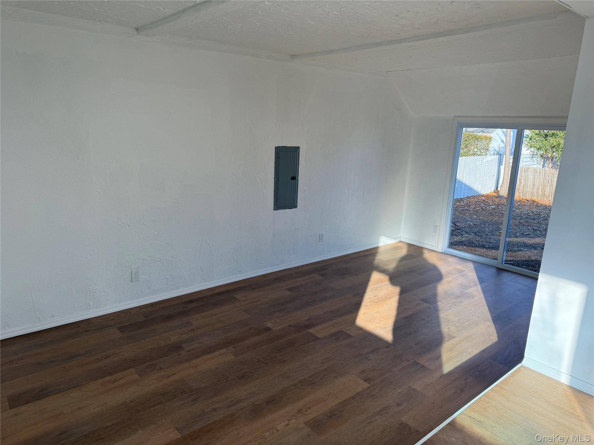 233 W 12th ST, Deer Park, NY 11729