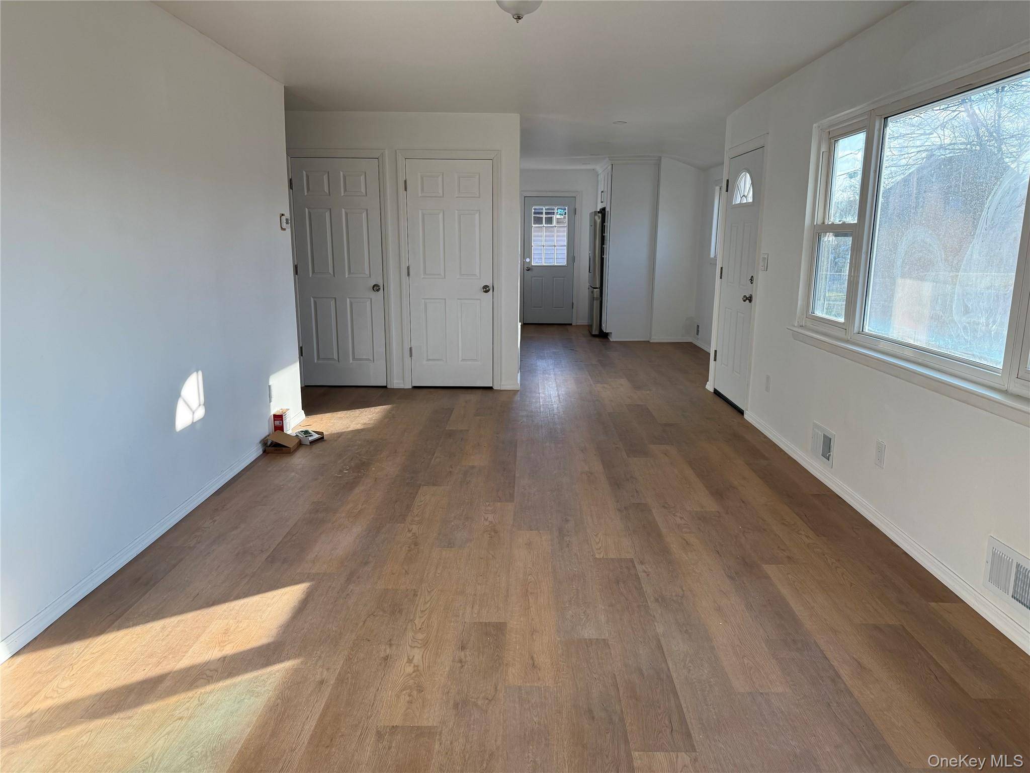 233 W 12th ST, Deer Park, NY 11729