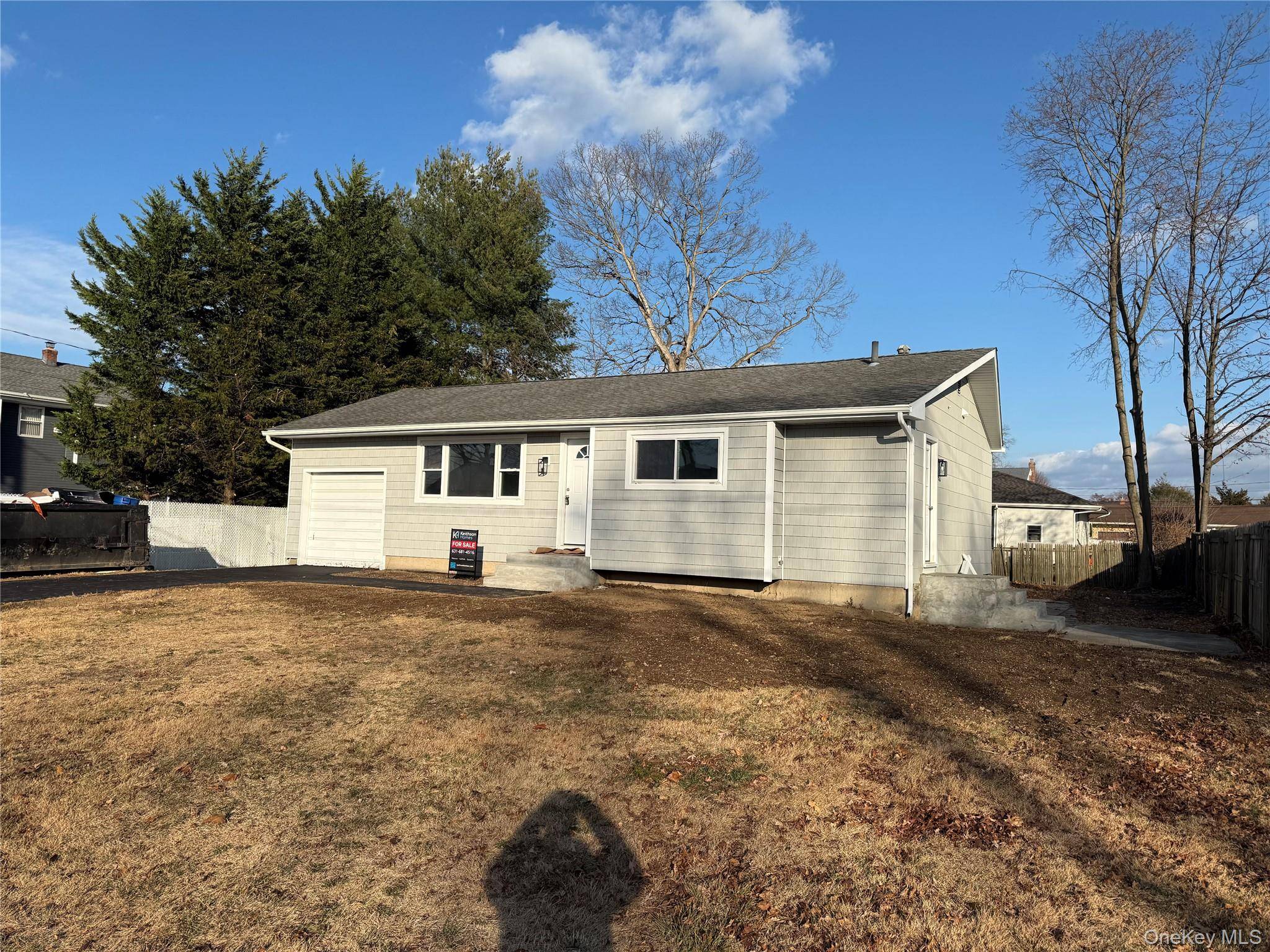 233 W 12th ST, Deer Park, NY 11729
