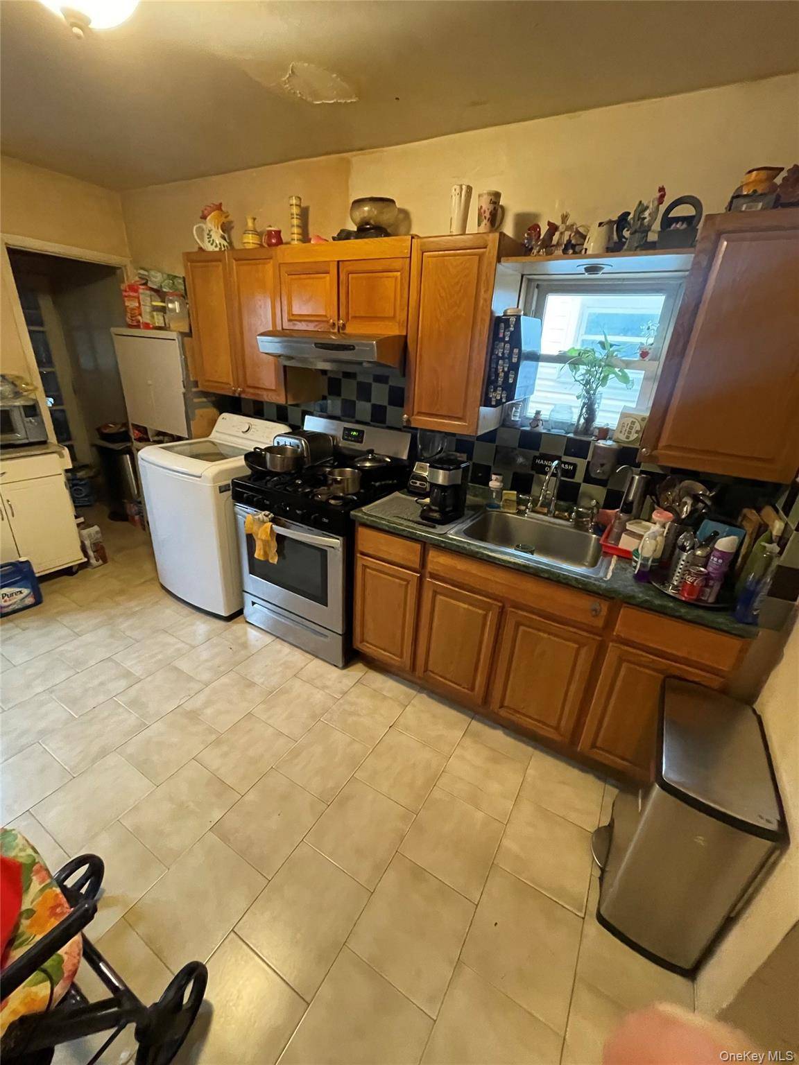 10620 109th AVE, Ozone Park, NY 11417