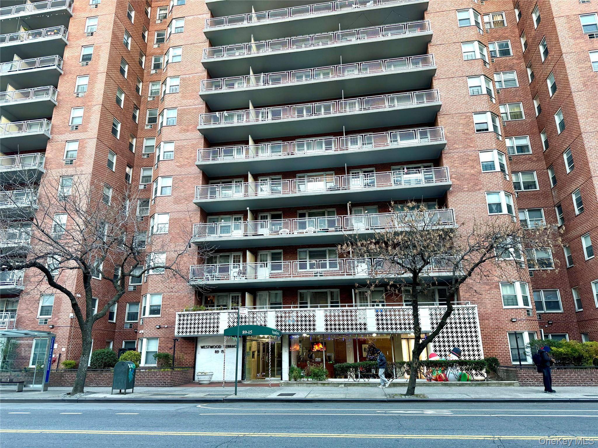 89-15 Parsons BLVD #9C, Jamaica, NY 11432