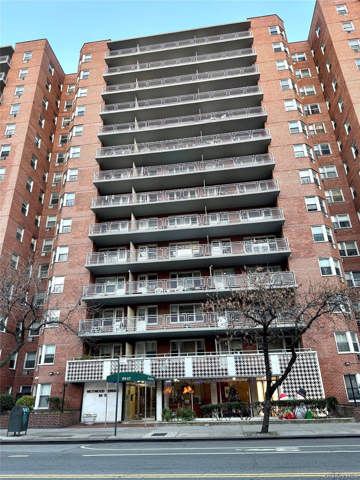89-15 Parsons BLVD #9C, Jamaica, NY 11432