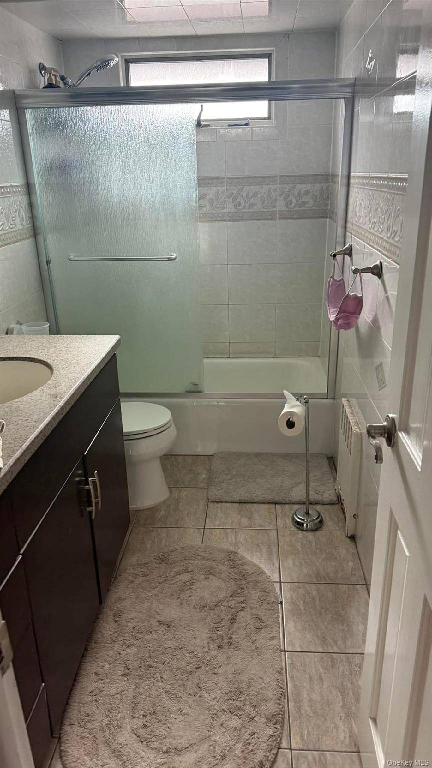 158-40 96th ST, Howard Beach, NY 11414