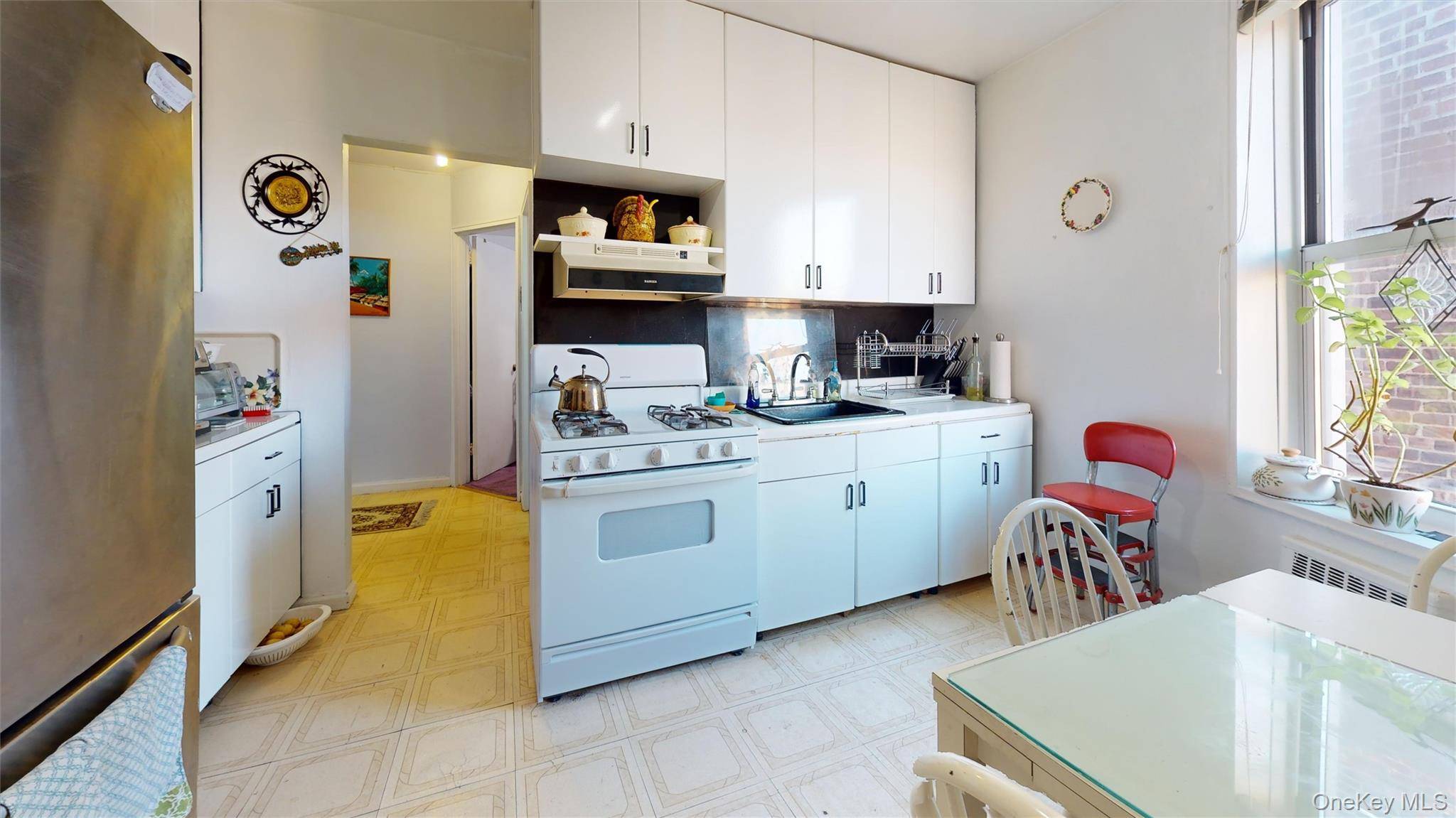 67-30 Clyde ST #7K, Forest Hills, NY 11375