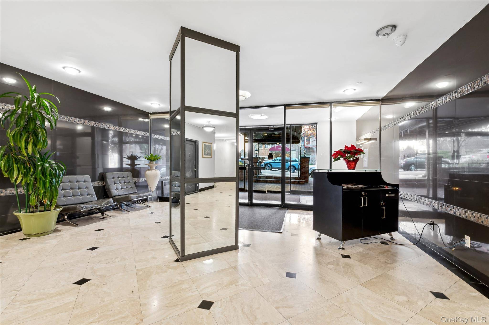67-30 Clyde ST #7K, Forest Hills, NY 11375