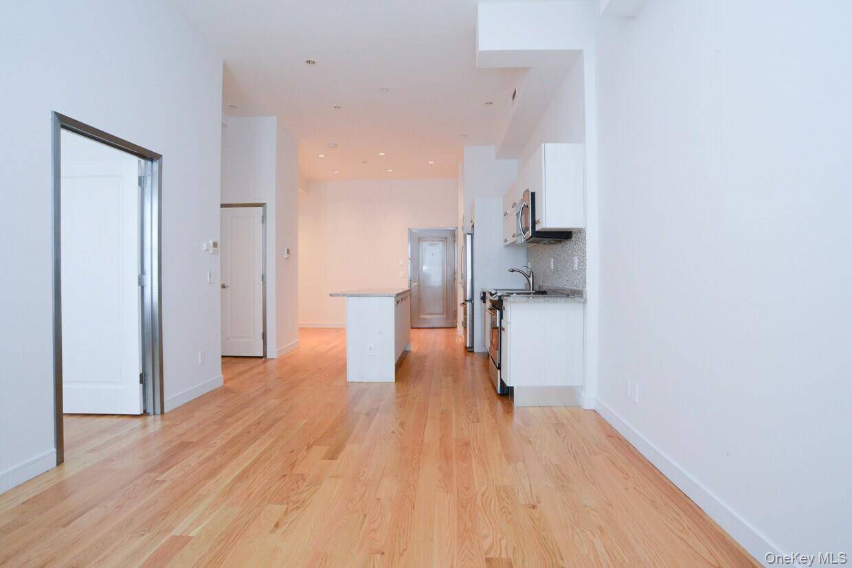 114 Greenpoint AVE, Brooklyn, NY 11222