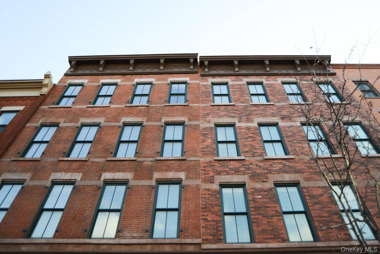 114 Greenpoint AVE, Brooklyn, NY 11222