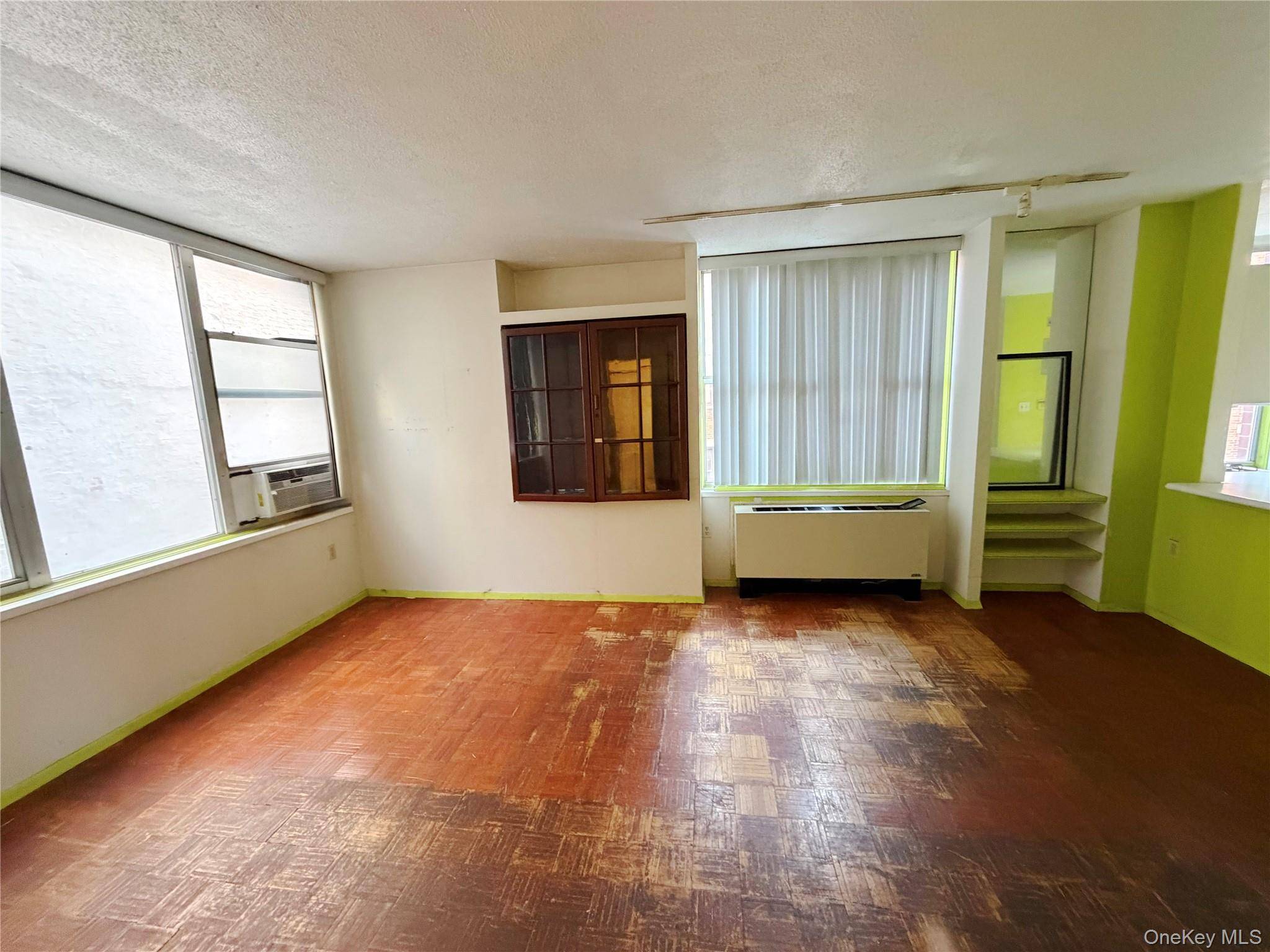 520 W 112th ST #4B, New York (manhattan), NY 10025