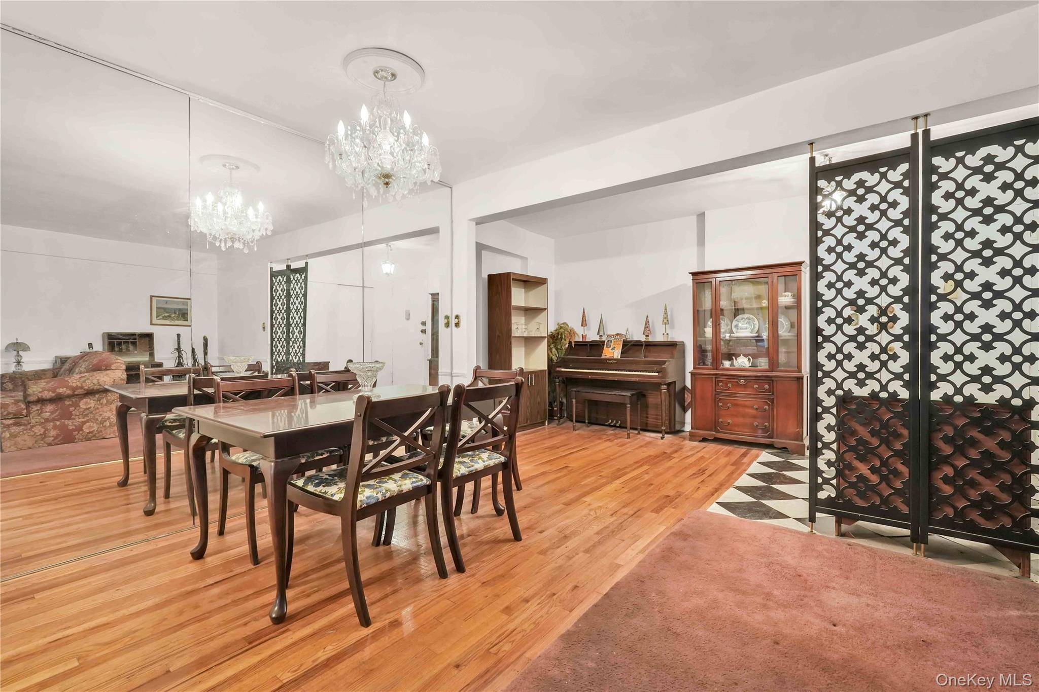 33-45 92 ST #2B, Jackson Heights, NY 11372