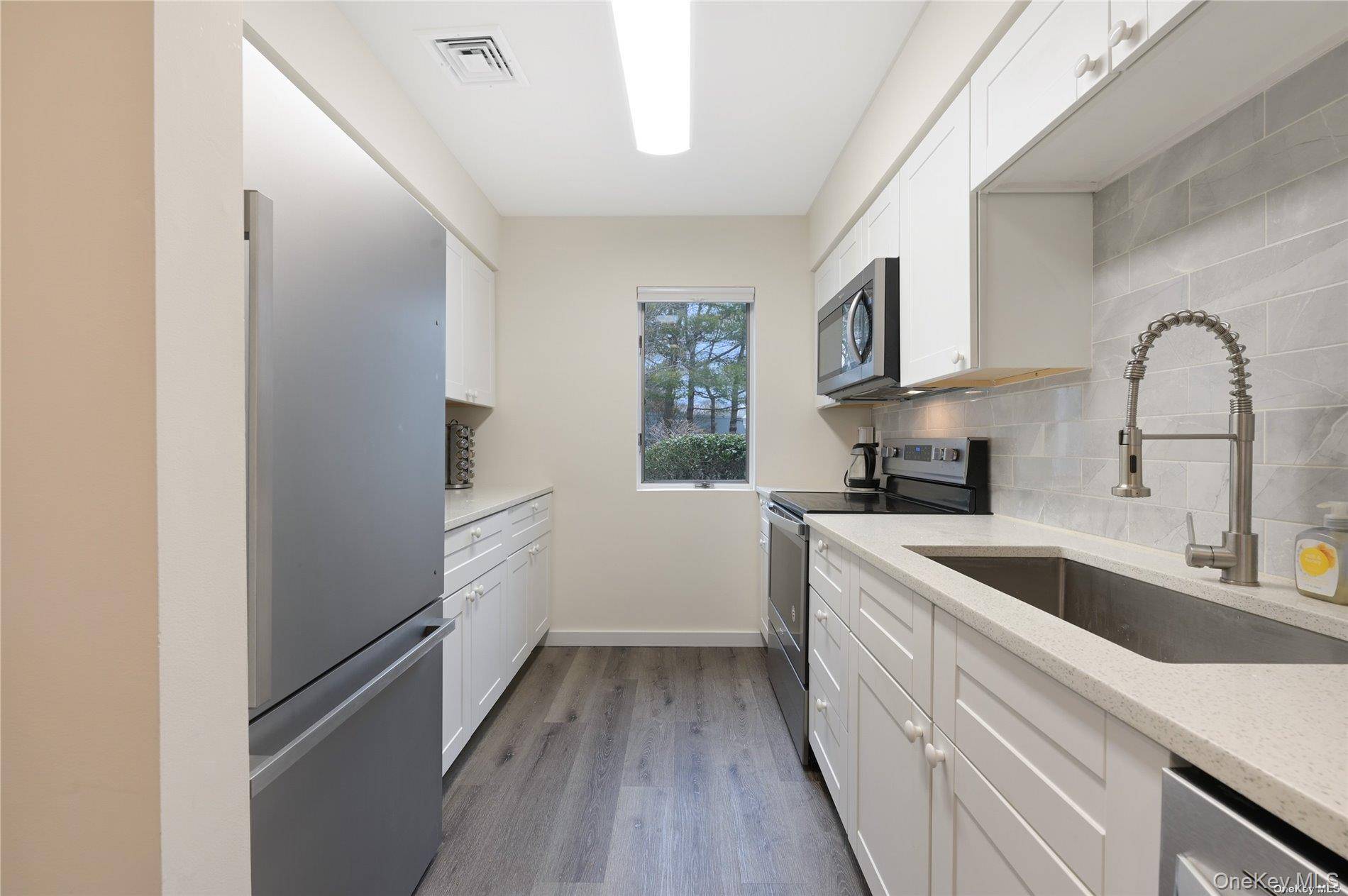 34 MONTAUK HIGHWAY #12, Westhampton, NY 11977