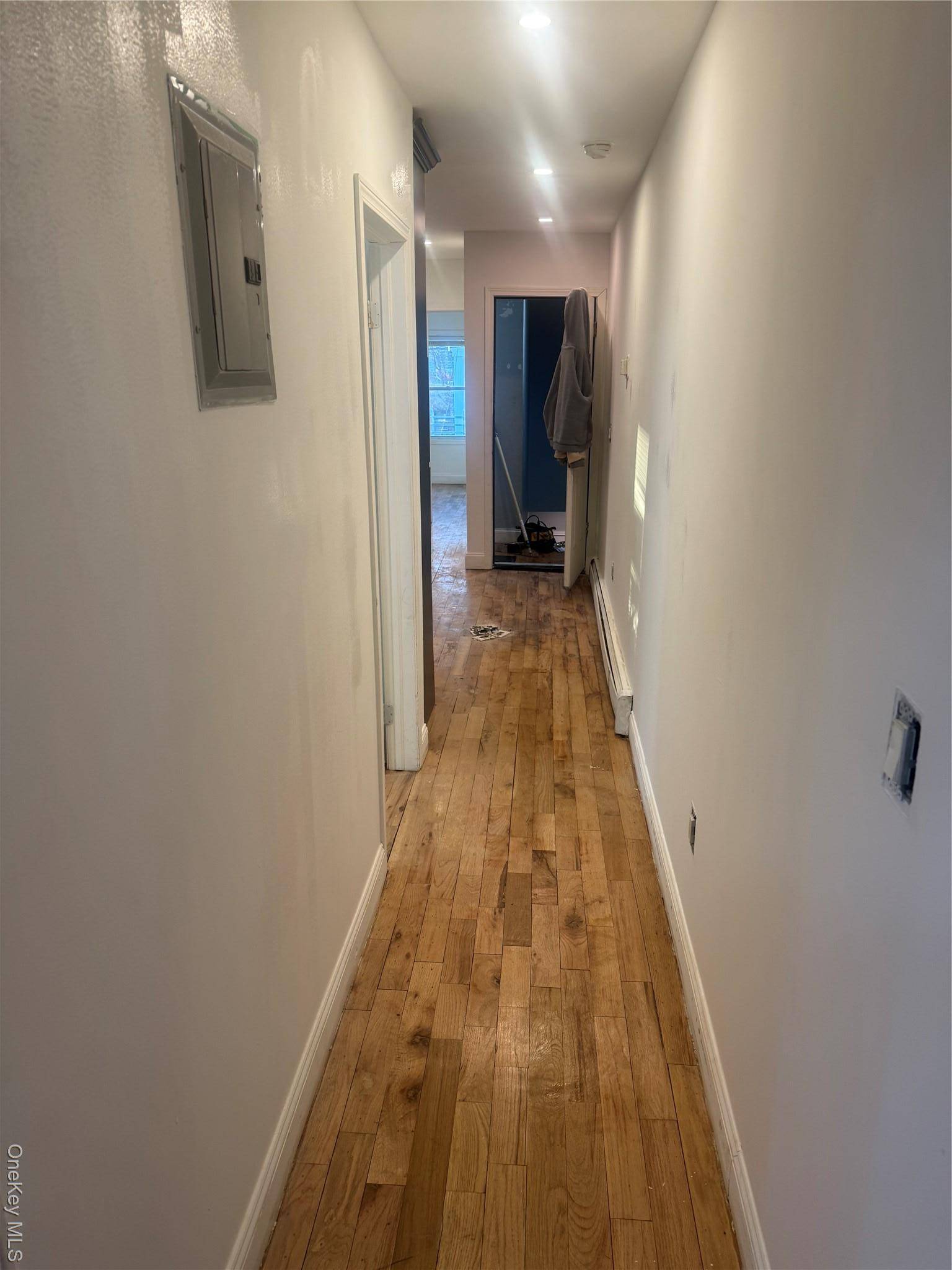 28 Clinton AVE #2 nd Fl, Hempstead, NY 11096