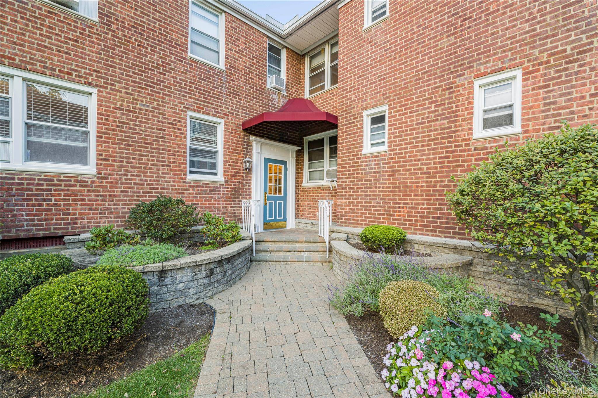 13 Bryant Cres #1D, White Plains, NY 10605