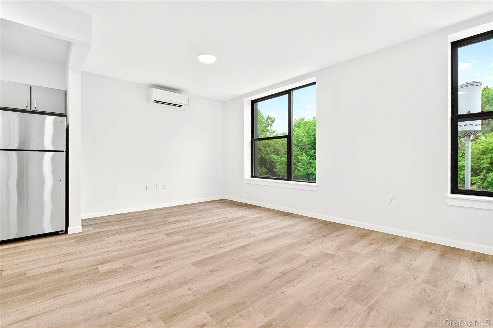 1739 Lacombe AVE #1B, Bronx, NY 10473