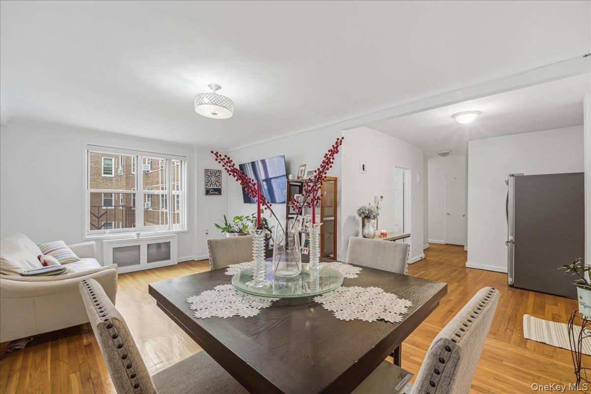 64-11 99 ST #414, Rego Park, NY 11374