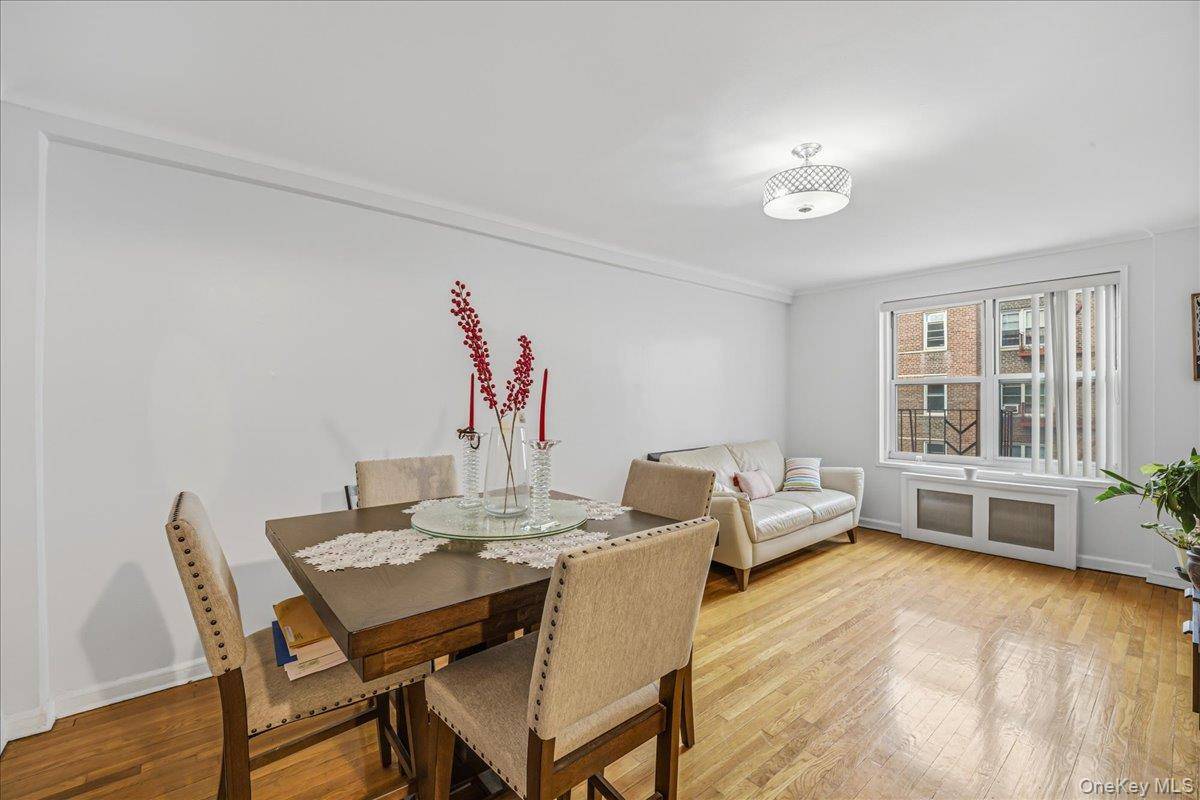 64-11 99 ST #414, Rego Park, NY 11374