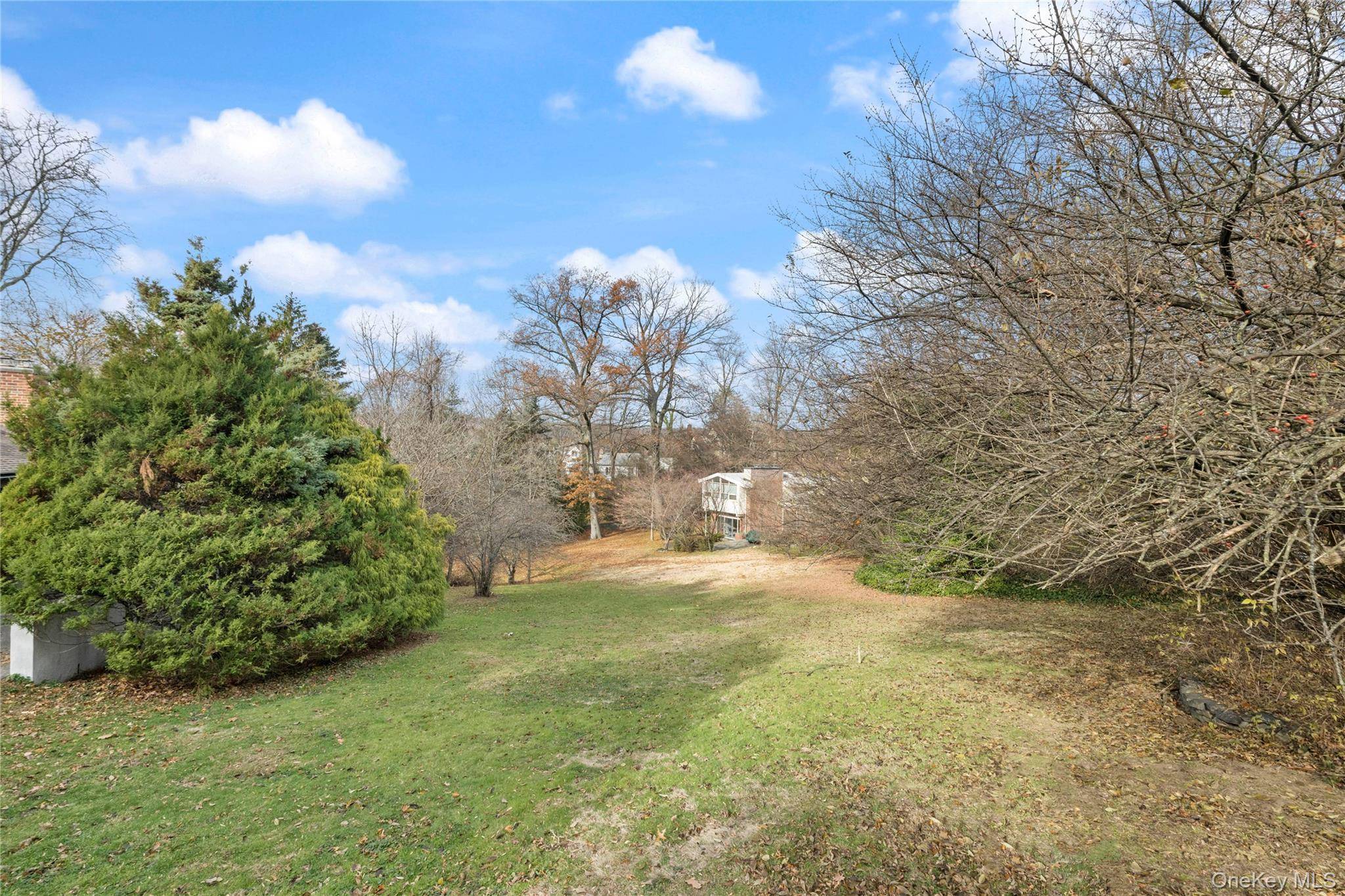 Ladd RD, Bronx, NY 10471
