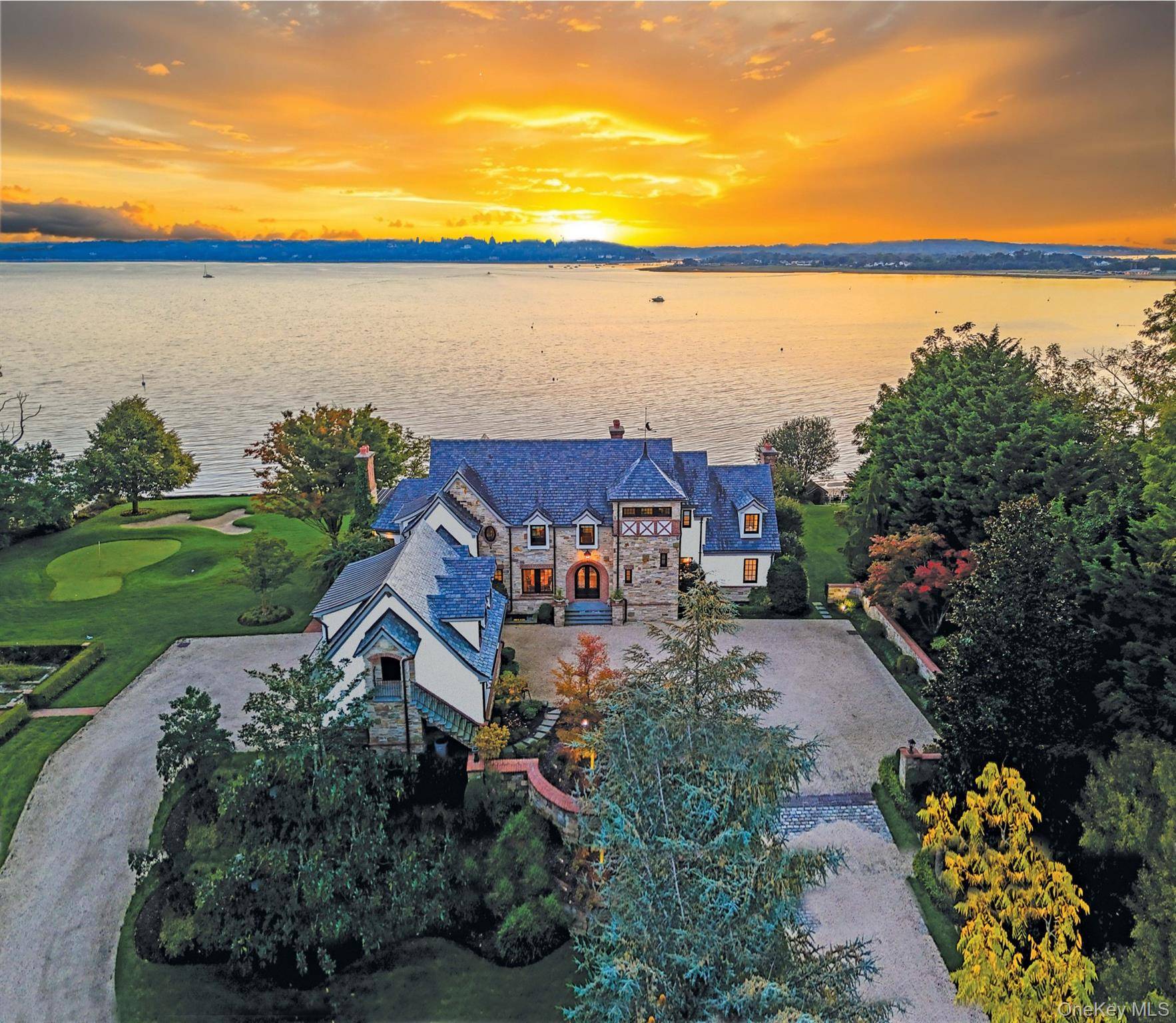 200# Centre Island RD, Centre Island, NY 11771